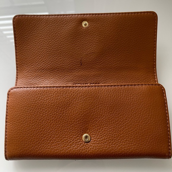 Michael Kors brown pebble leather continental wallet. - Picture 8 of 8